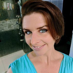 Meet your Posher, Stefanie